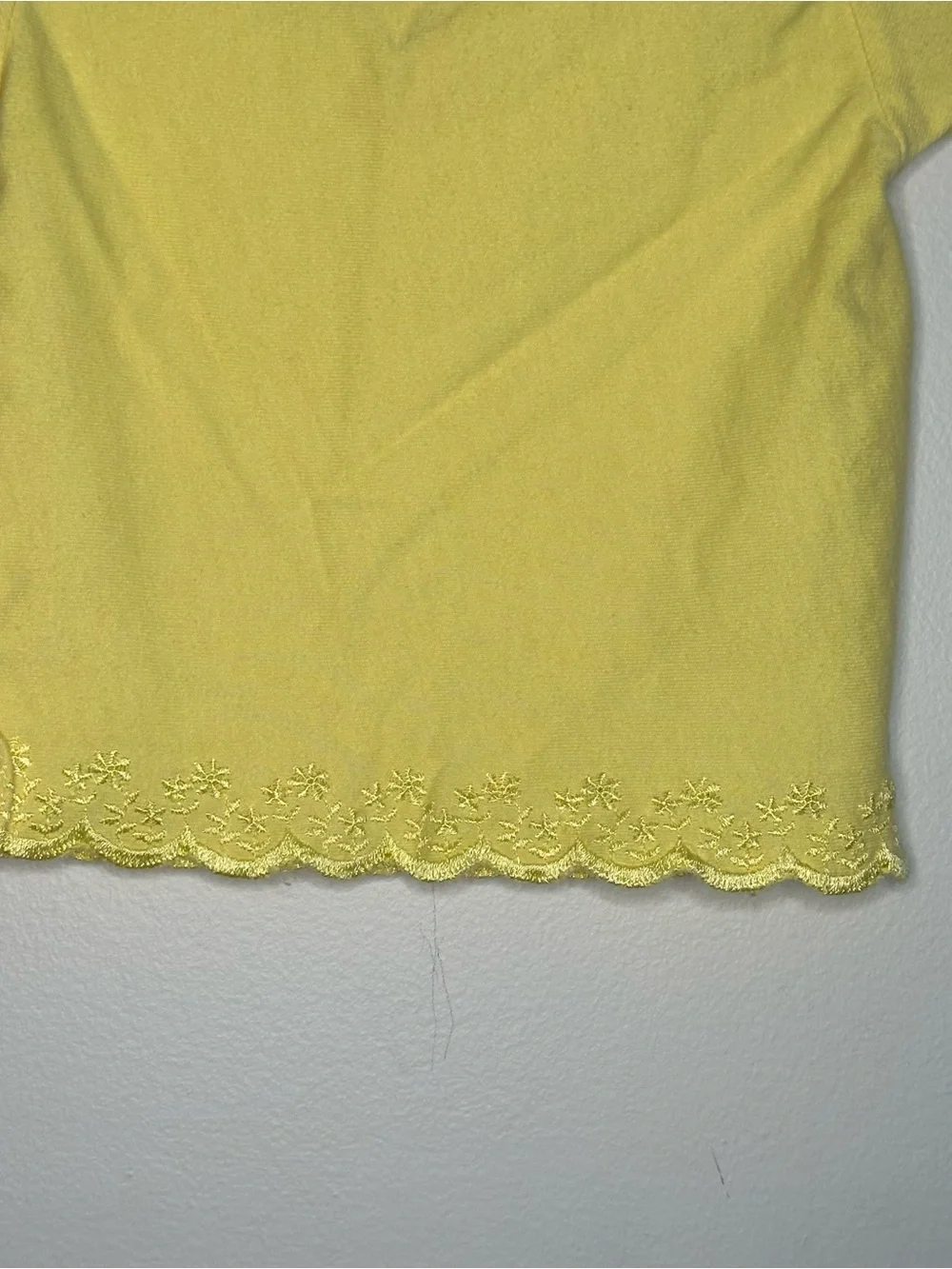 VTG/Y2K The Children’s Place Girls 12M Yellow Embroidered Floral Trim T-Shirt